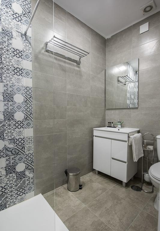 Apartamentos Turisticos Domus Seleqtia Plaza Mayor Caces المظهر الخارجي الصورة